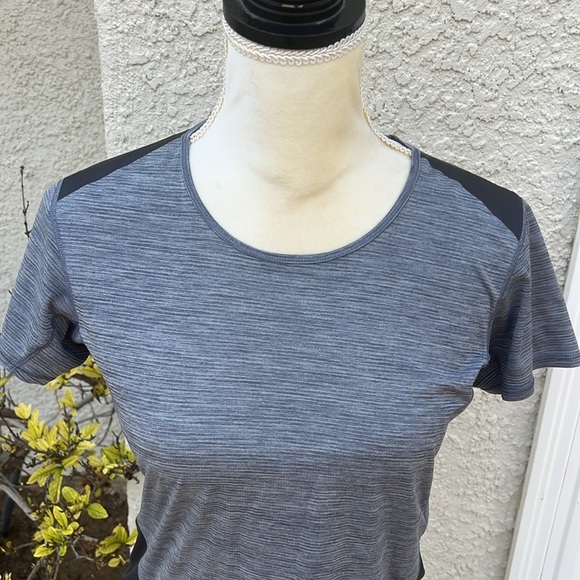 Patagonia Women's Active Workout Short Sleeve Top Size S - Picture 2 of 9